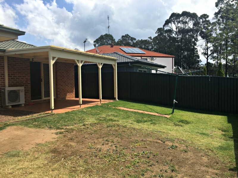 1 Quamby Court, Wattle Grove NSW 2173