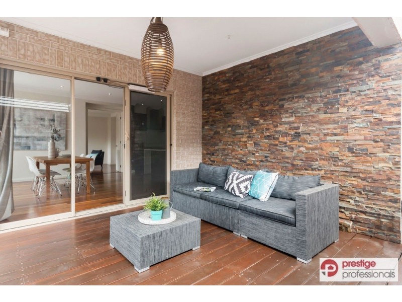 16 Fairway Close, Moorebank NSW 2170