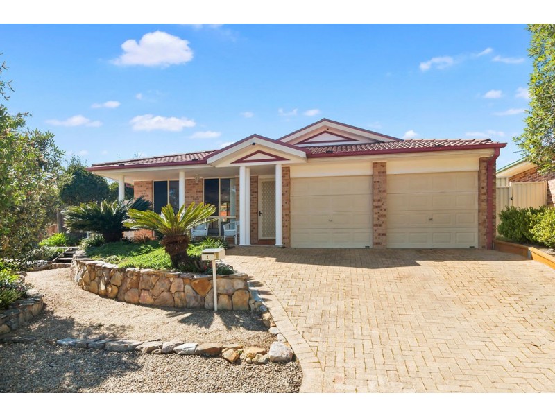 2 Quamby Court, Wattle Grove NSW 2173