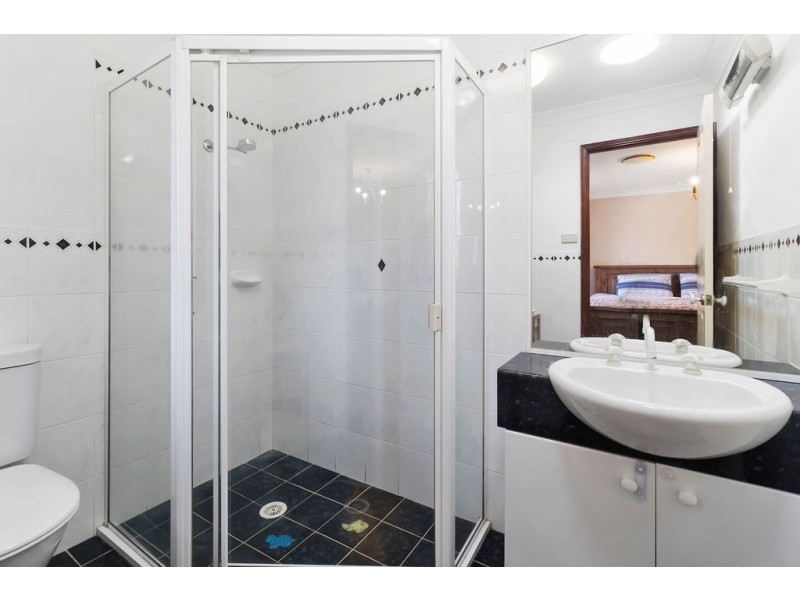 2 Quamby Court, Wattle Grove NSW 2173