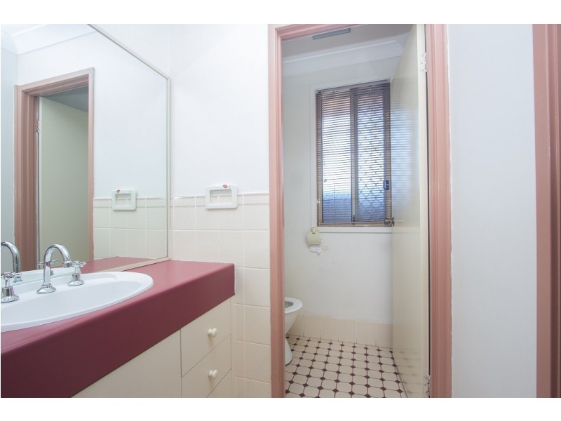 26 Bundarra Court, Wattle Grove NSW 2173