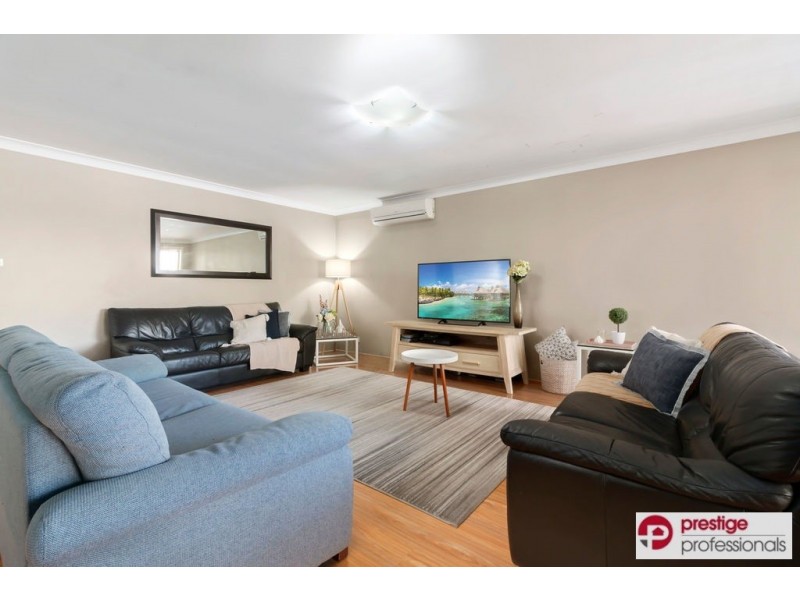 44 Daintree Drive, Wattle Grove NSW 2173