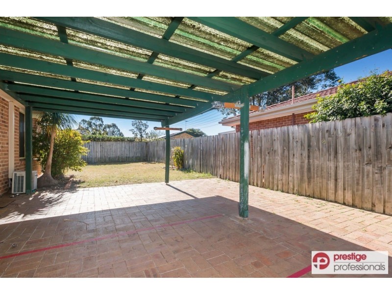 44 Daintree Drive, Wattle Grove NSW 2173