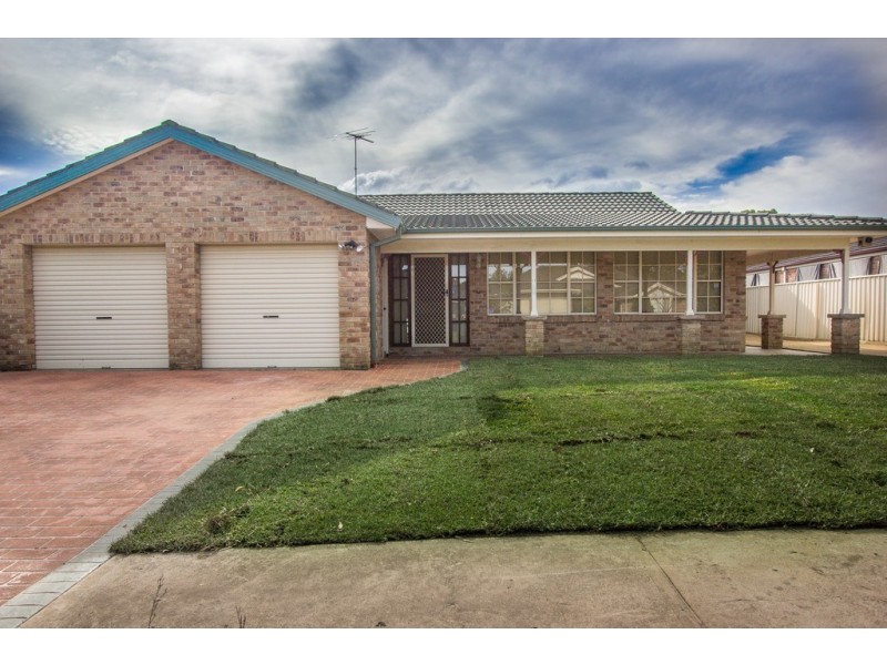 11 Yallum Court, Wattle Grove NSW 2173