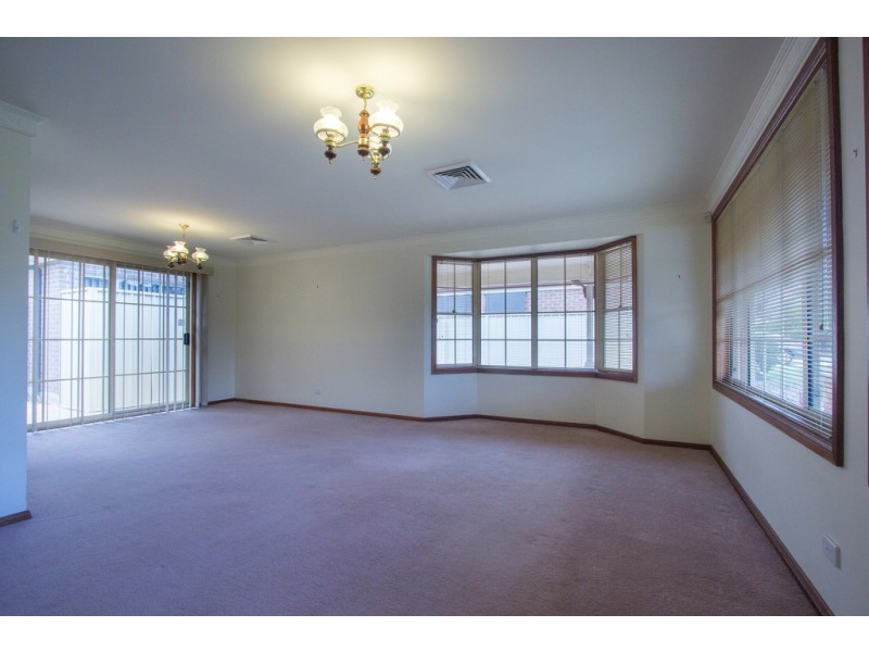 11 Yallum Court, Wattle Grove NSW 2173