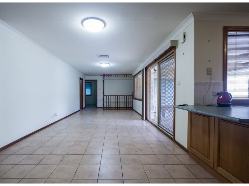 11 Yallum Court, Wattle Grove NSW 2173