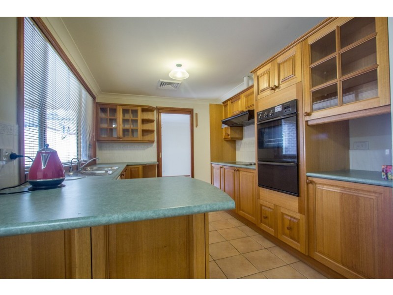 11 Yallum Court, Wattle Grove NSW 2173