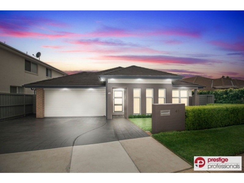 45 Christiansen Boulevard, Moorebank NSW 2170