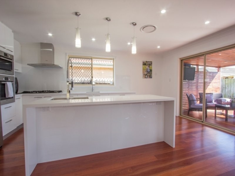 29 Castle Rock Court, Wattle Grove NSW 2173