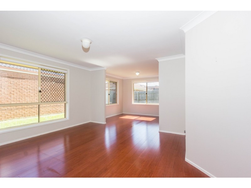 18 Lanyon Court, Wattle Grove NSW 2173
