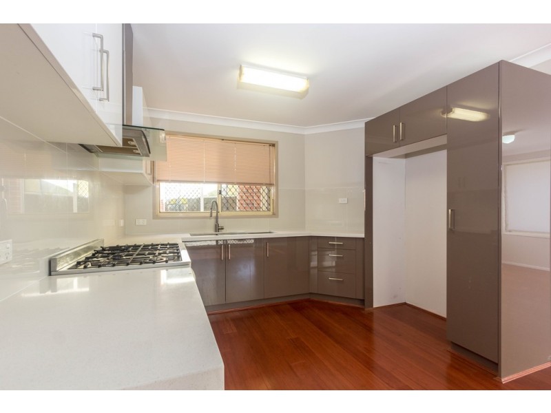 18 Lanyon Court, Wattle Grove NSW 2173