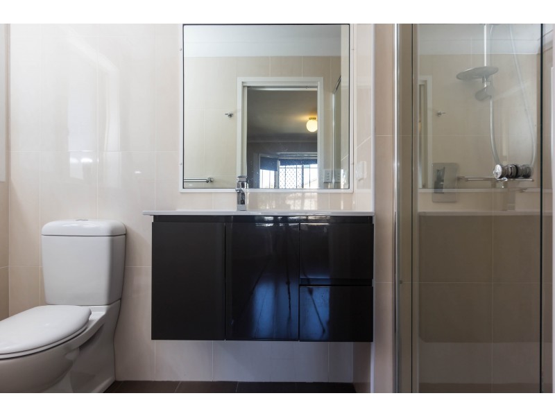 18 Lanyon Court, Wattle Grove NSW 2173