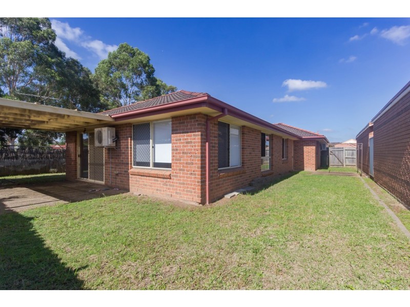 18 Lanyon Court, Wattle Grove NSW 2173