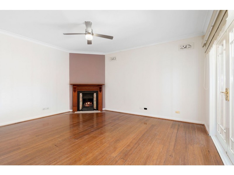 20 Beltana Court, Wattle Grove NSW 2173