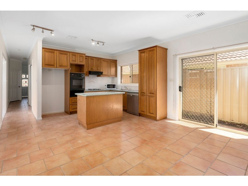 20 Beltana Court, Wattle Grove NSW 2173