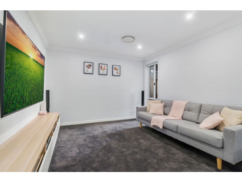 143 Maddecks Avenue, Moorebank NSW 2170