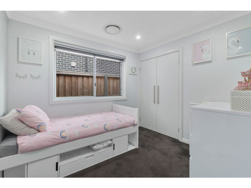 143 Maddecks Avenue, Moorebank NSW 2170