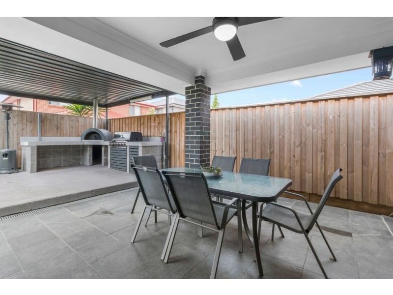 143 Maddecks Avenue, Moorebank NSW 2170