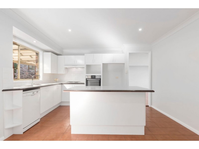 51 Como Court, Wattle Grove NSW 2173