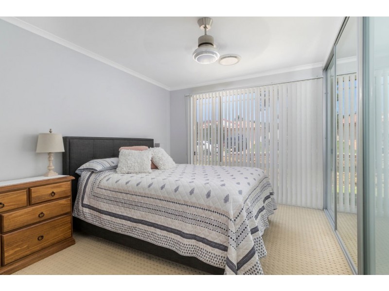 15 Quamby Court, Wattle Grove NSW 2173