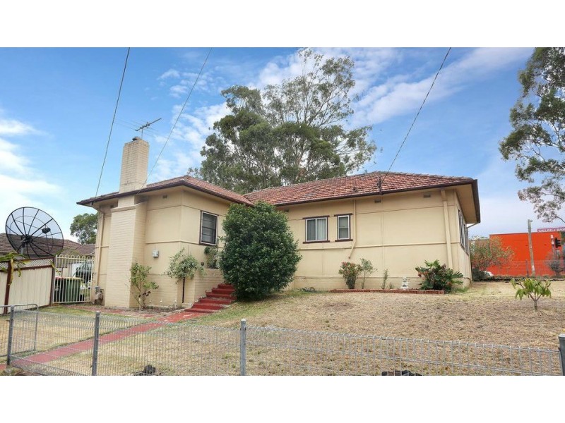 24 The Horsley Drive, Carramar NSW 2163