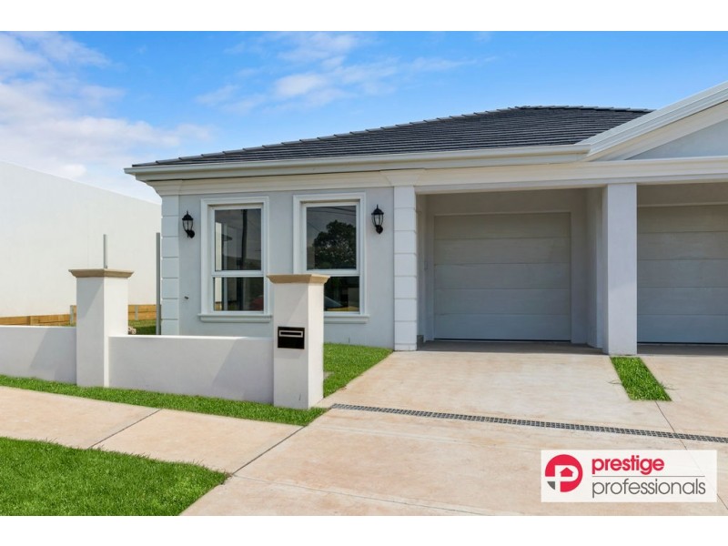 3/2 Magree Crescent, Chipping Norton NSW 2170