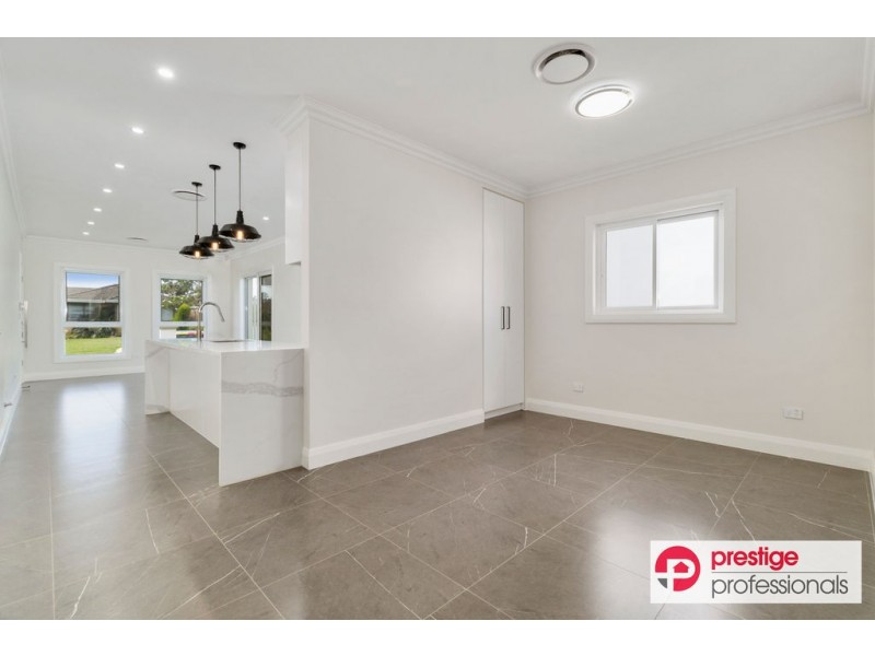 3/2 Magree Crescent, Chipping Norton NSW 2170
