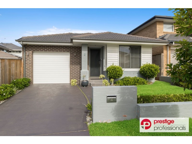 4 Palmer Terrace, Moorebank NSW 2170