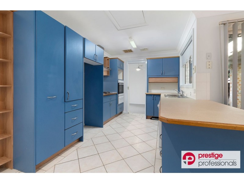 11 Elata Court, Wattle Grove NSW 2173