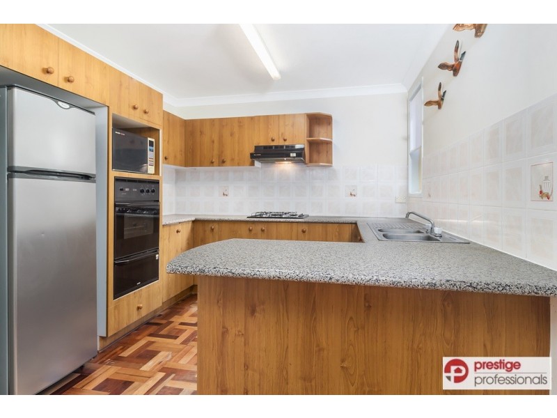 18 Jimbour Court, Wattle Grove NSW 2173