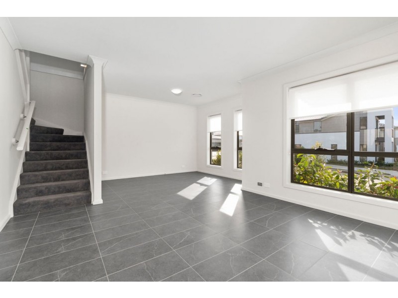 32 Boniwell Road, Moorebank NSW 2170