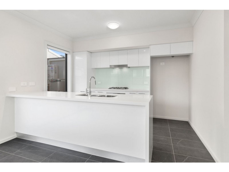 32 Boniwell Road, Moorebank NSW 2170