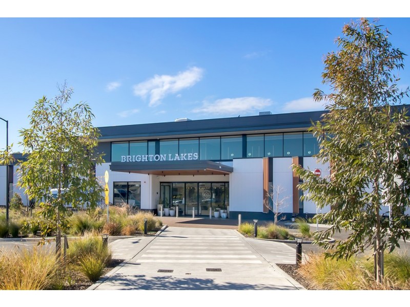 32 Boniwell Road, Moorebank NSW 2170