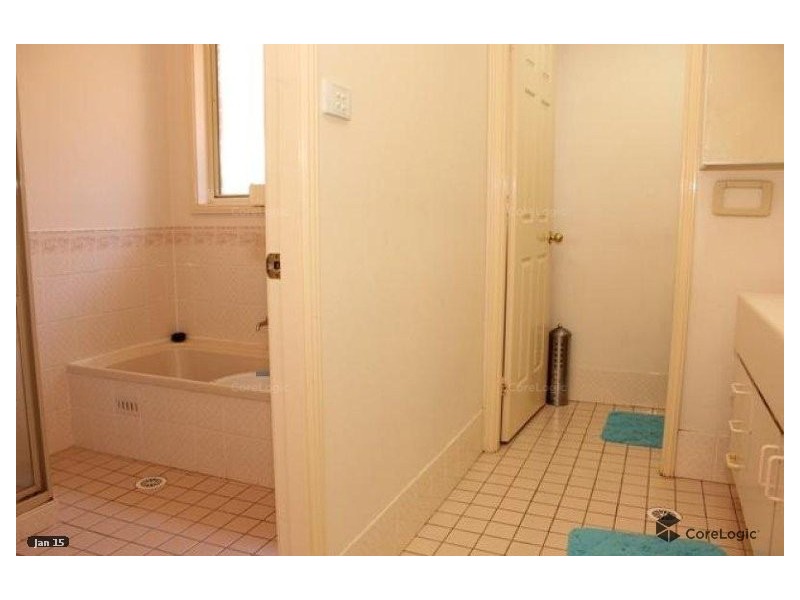 10 Glengyle Court, Wattle Grove NSW 2173