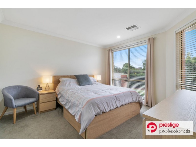 1 Tweed Court, Wattle Grove NSW 2173