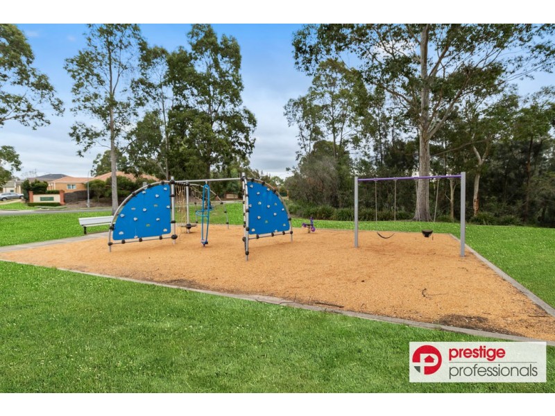 1 Tweed Court, Wattle Grove NSW 2173