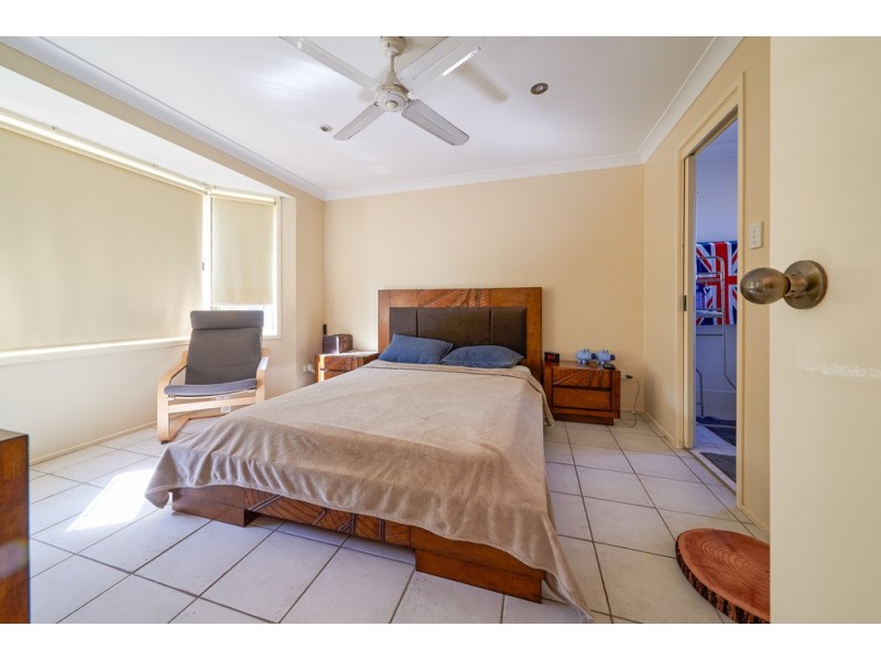 22 Chauvel Avenue, Wattle Grove NSW 2173