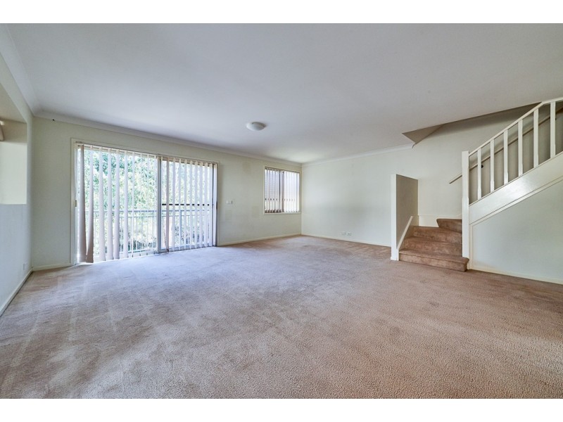 2/23 Parkwood Road, Holsworthy NSW 2173