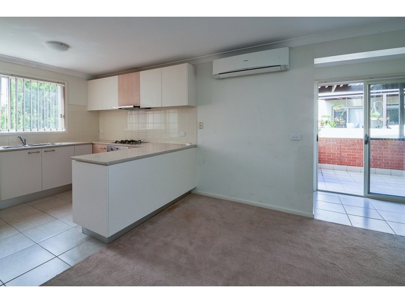2/23 Parkwood Road, Holsworthy NSW 2173
