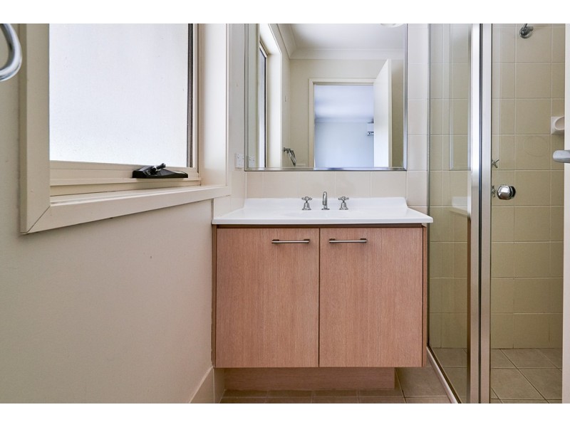 2/23 Parkwood Road, Holsworthy NSW 2173