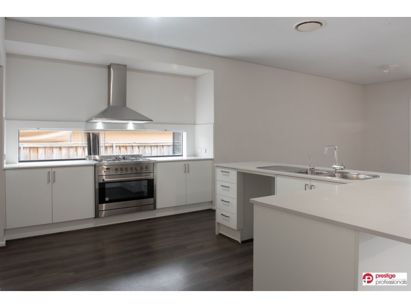17 Hoy Street, Moorebank NSW 2170
