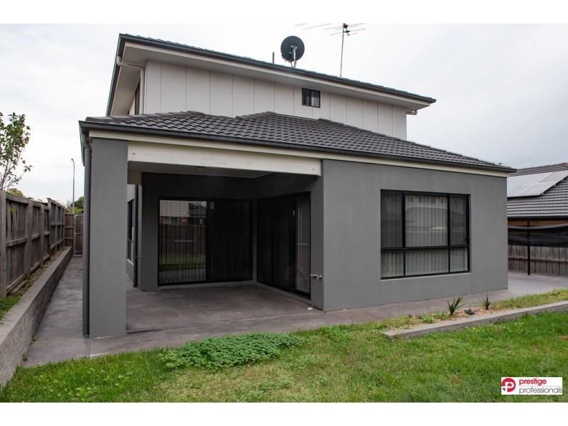 17 Hoy Street, Moorebank NSW 2170