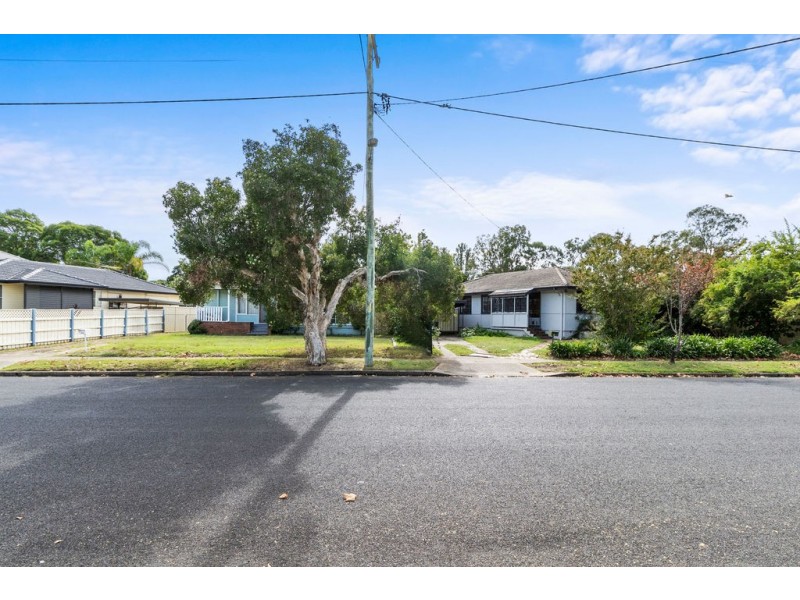 39 Brallos Avenue, Holsworthy NSW 2173