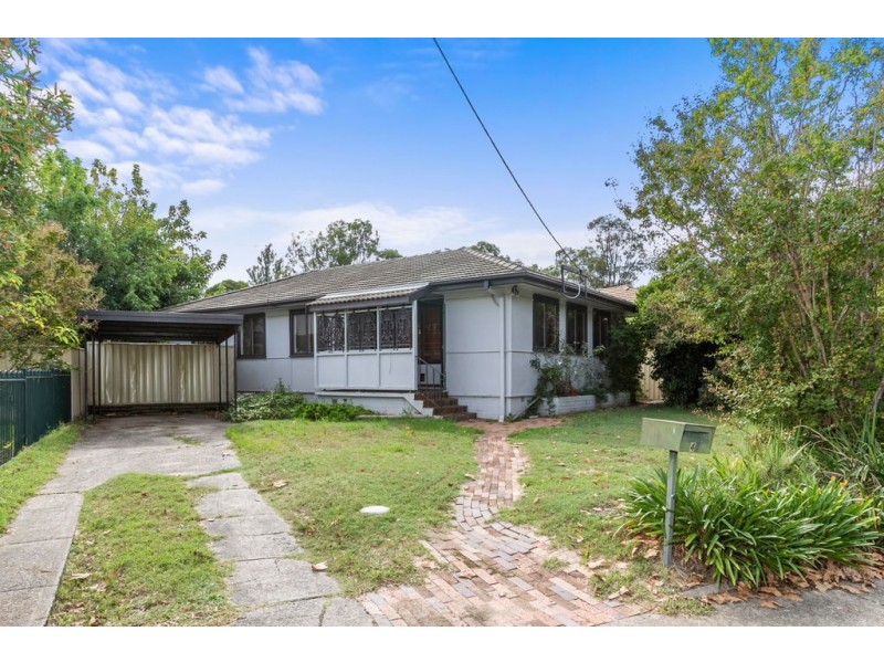 39 Brallos Avenue, Holsworthy NSW 2173