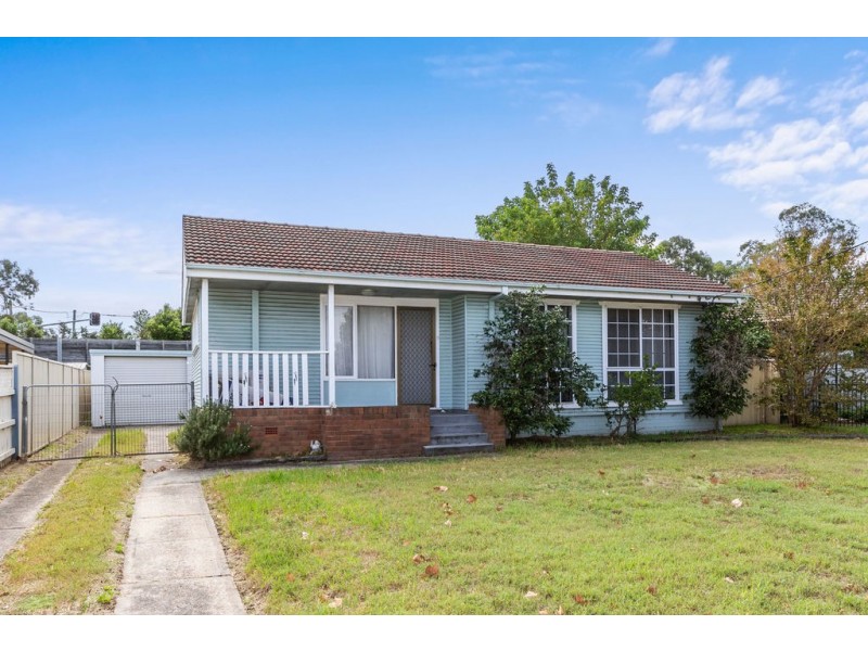 39 Brallos Avenue, Holsworthy NSW 2173
