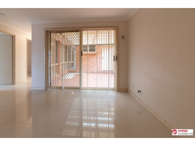 5 Yarran Court, Wattle Grove NSW 2173