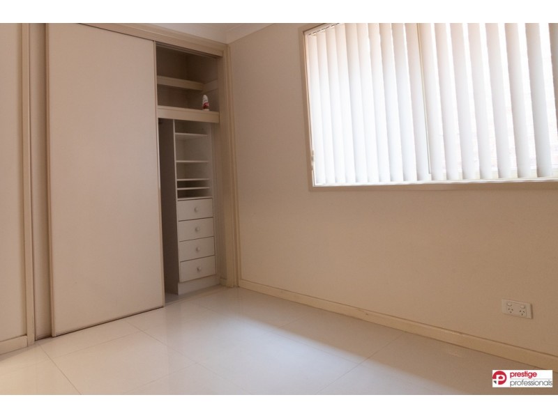 5 Yarran Court, Wattle Grove NSW 2173