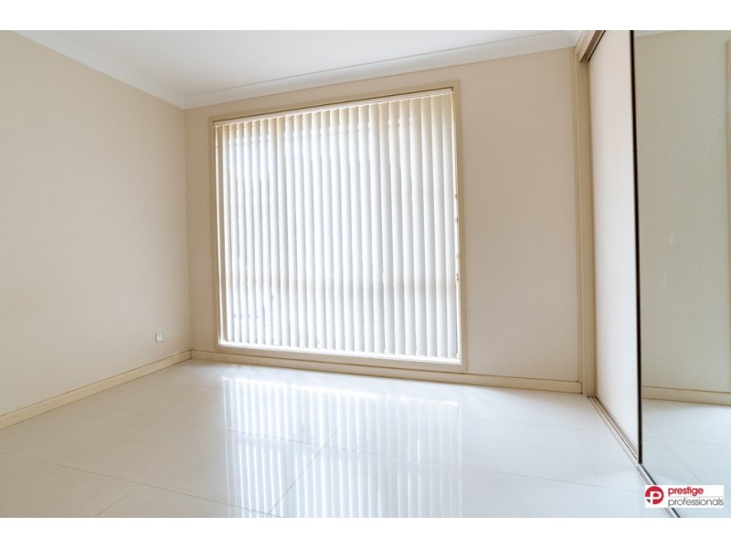 5 Yarran Court, Wattle Grove NSW 2173