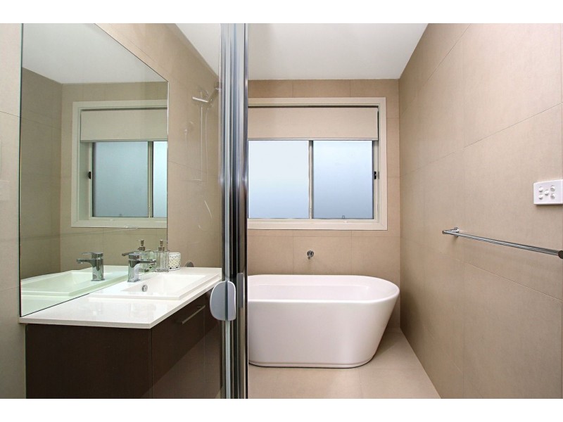 14 Willowie Way, Voyager Point NSW 2172