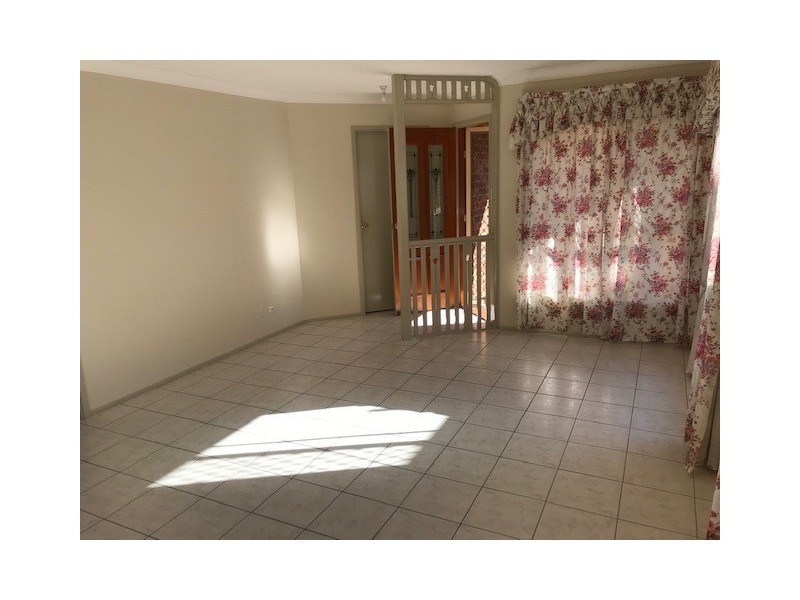 30 Kinchega Court, Wattle Grove NSW 2173